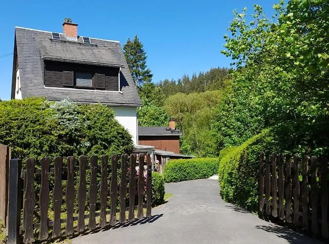 Rosemarie Vogtland * Erlbach (Saxony)